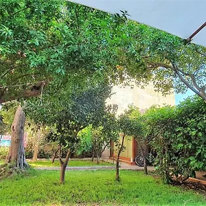 https://la-casetta-del-melograno.sicilyhotelsitaly.net